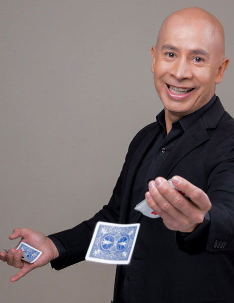 Magician Cesar Domico